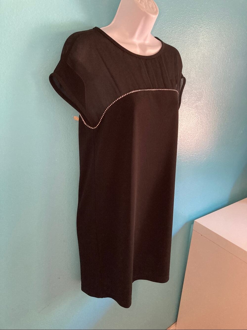 Minty Meets Munt Women XS Black Y2K Mini Shift Dress with Cord Accent & Rear Zip
